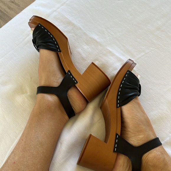 Free People NWT Swedish Hasbeens Black Bow Sandal Fun Vintage Inspired LOVE 🌈 - Picture 3 of 9